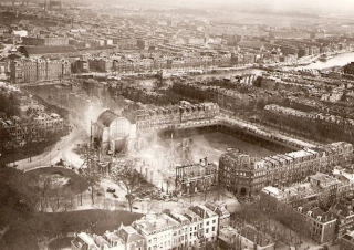 Illustration for article titled Grandes construcciones de la era moderna, completamente destruidas